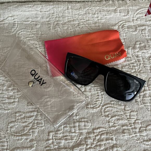 Quay Australia Frontrunner Gloss Black Frame Polarized Sunglasses - Picture 10 of 10